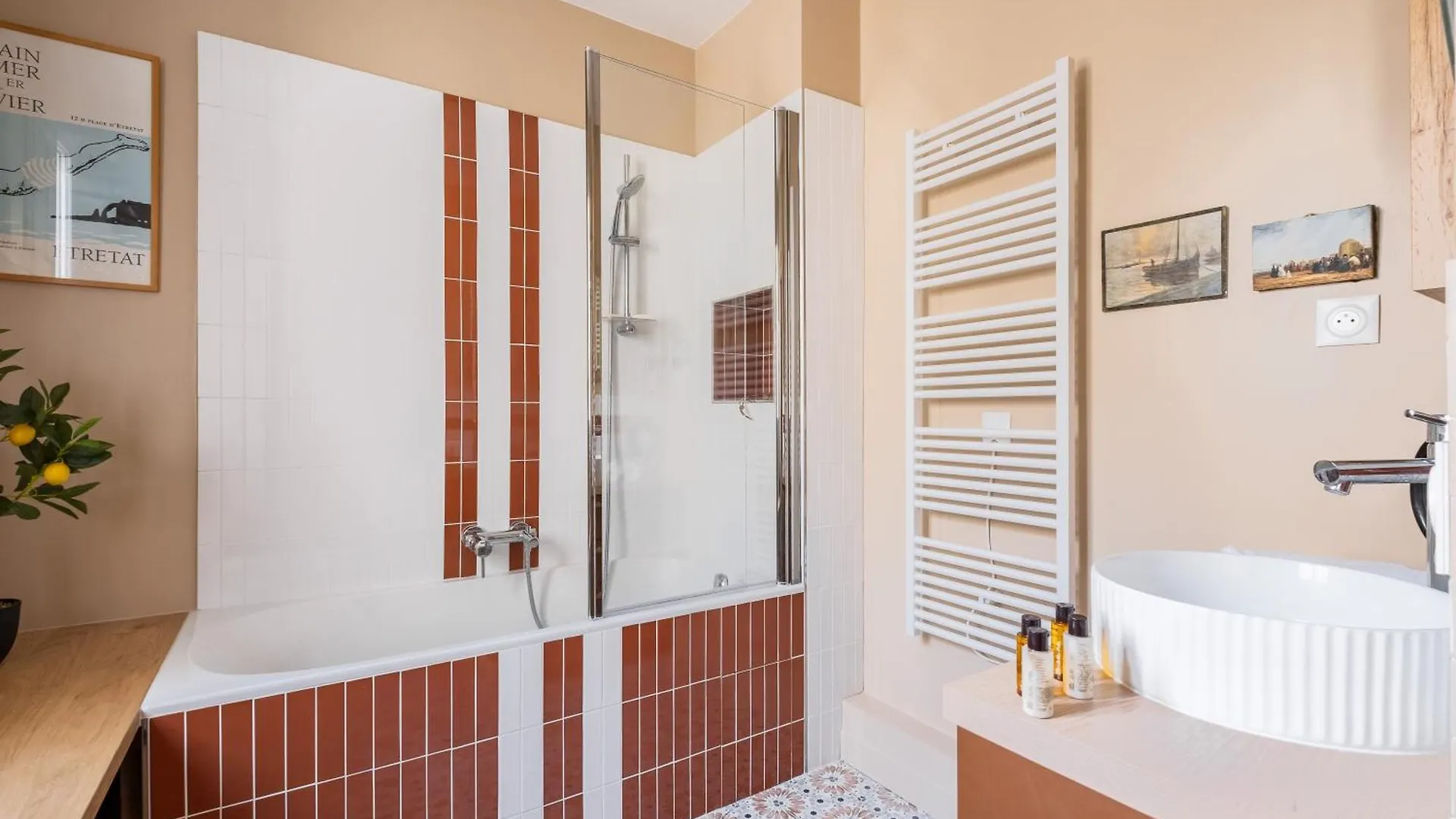 Veeve - Harmonious Hues Apartment