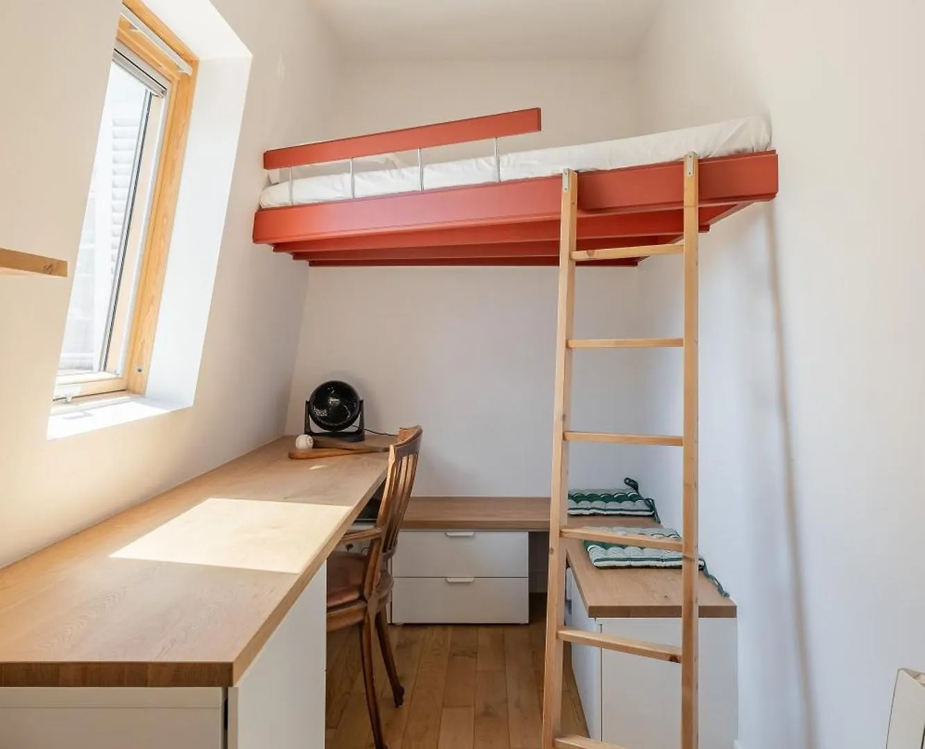 Veeve - Harmonious Hues Apartment *